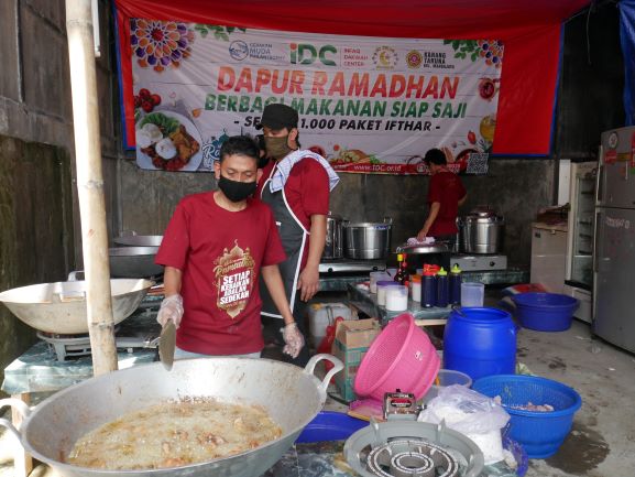 IDC Siapkan Seribu Paket Makanan Siap Saji untuk Berbuka Puasa hingga Akhir Ramadhan
